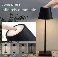 Lampada tavolo led usato  Villaricca