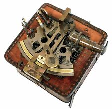 Antico astrolabio marino usato Antico astrolabio marino usato  Spedire a Italy