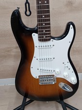 SQUIER BULLET STRAT Corpo de choupo usado pescoço de bordo escala de louro com estojo macio comprar usado  Enviando para Brazil