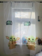  Firanka Baby Yoda Net Voile 150 cm szeroka x 150 cm wysoka wykończona tunelem , używany na sprzedaż  PL