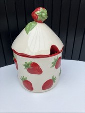 Vintage ceramic strawberry for sale Vintage ceramic strawberry for sale  MEXBOROUGH