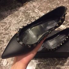 Sapatos baixos femininos biqueira pontiaguda rebites clássicos baixos preto todos combinam sapatos macios para barco comprar usado  Enviando para Brazil
