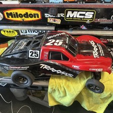 Traxxas nitro slash d'occasion  Expédié en Belgium