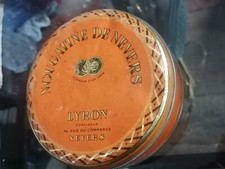 Ancienne boite publicitaire d'occasion  Vienne