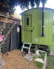 Shepherds hut home for sale Shepherds hut home for sale  LIGHTWATER