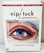 Nip/Tuck  The Complete 1st Season (DVD 5 Disc Set) TV Show  comprar usado Nip/Tuck  The Complete 1st Season (DVD 5 Disc Set) TV Show  comprar usado  Enviando para Brazil