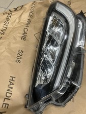 Faro led anteriore usato  Ucria