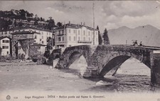Intra antico ponte usato  Roma