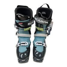 Scarpa magic wmn d'occasion Scarpa magic wmn d'occasion  Les Échelles
