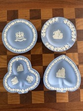 Usado, Conjunto de 4 pratos de jasperware Wedgwood Inglaterra cartão ponte terno bugigangas comprar usado  Enviando para Brazil