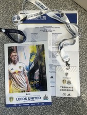 Leeds united hospitality d'occasion  Expédié en Belgium