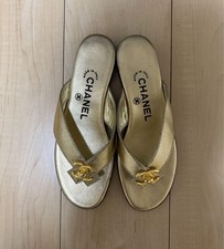 Chanel tong sandals d'occasion  Expédié en Belgium