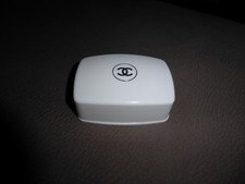 Chanel seifendose weiß gebraucht kaufen  Osterrönfeld