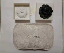 Chanel trousse camelia usato  Collesalvetti
