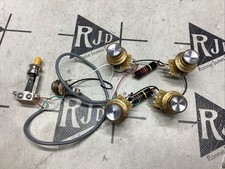 Epiphone 1959 Les Paul Special Reedição Controle Arnês Switchcraft CTS Sprague comprar usado Epiphone 1959 Les Paul Special Reedição Controle Arnês Switchcraft CTS Sprague comprar usado  Enviando para Brazil