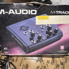 Microfone M-Audio M-Track Plus 2 canais portátil USB áudio e interface MIDI comprar usado  Enviando para Brazil