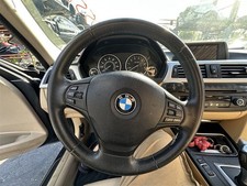 Volante 2012 BMW 328i bolsa NÃO incluída comprar usado Volante 2012 BMW 328i bolsa NÃO incluída comprar usado  Enviando para Brazil