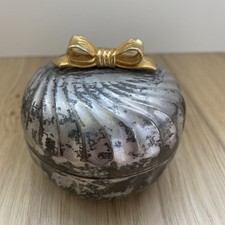 Caixa de bugigangas vintage redonda prata metal com laço dourado  comprar usado  Enviando para Brazil