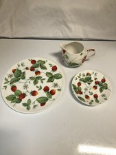 Conjunto de cozinha para jantar “BERRY FIELD”, usado comprar usado  Enviando para Brazil