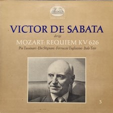 Mozart requiem victor usato Mozart requiem victor usato  Napoli