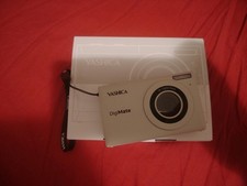 Yashica fotocamera digitale usato  Imperia