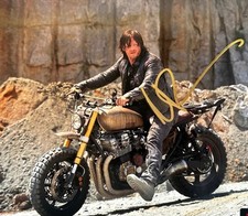 Autógrafo assinado por Norman Reedus [The Walking Dead: Daryl Dixon] 8x10" com certificado de autenticidade comprar usado  Enviando para Brazil