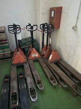 Traspallet manuale arancione usato  Andria