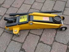 Halfords trolley jack for sale  LYMINGTON