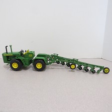 Trator Ertl John Deere 8010 4WD com Arado 29º Arado City Show 1/32 JD-16180A-1HD-B comprar usado  Enviando para Brazil