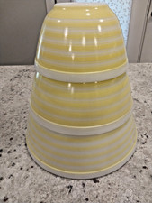 Vintage pyrex yellow for sale  Roseburg