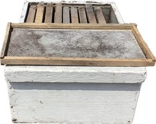 Beehive deep box for sale  Edcouch