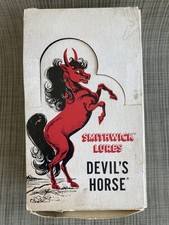Usado, Lote de caixa de exibição vintage Smithwick Devil’s Horse Counter com iscas em caixas década de 1970 comprar usado  Enviando para Brazil