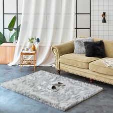 Tapis fausse fourrure d'occasion  Lyon I