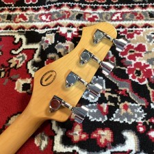 Line 6 Variax Bass 700 baixo elétrico usado, 6-7FretWear, 4,67kg, usado comprar usado  Enviando para Brazil