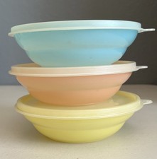 Set vintage tupperware for sale  Glendale