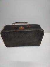 Ancienne petite valise d'occasion  Vagney