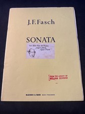Sonata para saxofone alto e piano por J.F. Livro de música Fasch McGinnis & Marx comprar usado Sonata para saxofone alto e piano por J.F. Livro de música Fasch McGinnis & Marx comprar usado  Enviando para Brazil