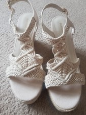 Weisse keilsandalette grösse gebraucht kaufen  Berlin