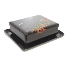 Laca japonesa pequena caixa e prato padrão pinho e pássaro feito à mão, usado comprar usado Laca japonesa pequena caixa e prato padrão pinho e pássaro feito à mão, usado comprar usado  Enviando para Brazil