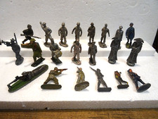 Lot figurines quiralu d'occasion  Sainte-Soulle