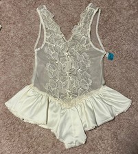 Vtg lingerie negligee d'occasion  Expédié en Belgium