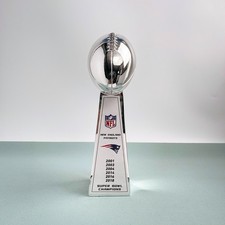 Troféu de resina 9,3"" New England Patriots Vince Lombardi Super Bowl Championship comprar usado  Enviando para Brazil