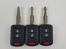 LOTE ORIGINAL DE 3 MITSUBISHI ECLIPSE CROSS 18-23 CHAVE DE CABEÇA FABRICANTE DE EQUIPAMENTO ORIGINAL MENOS CONTROLE REMOTO DE ENTRADA comprar usado  Enviando para Brazil