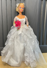 Barbie vintage em vestido de noiva com buquê de cabelo loiro, olhos azuis comprar usado  Enviando para Brazil