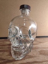 Garrafa vazia de crânio de vodca com cabeça de cristal 750 ml e tampo de cortiça comprar usado  Enviando para Brazil