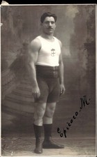 Cartolina culturista boxe usato  Italia