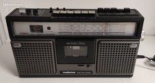 Radio cassette vintage d'occasion  Saint-Bonnet-le-Château