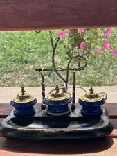 Conjunto de pote de tinta antigo vintage – tampas de latão, porcelana azul, base de madeira rara, usado comprar usado  Enviando para Brazil