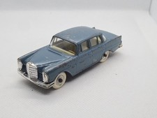 Dinky toys mercedes d'occasion  Neuves-Maisons