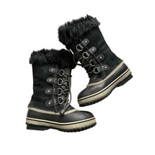 Sorel joan arctic for sale  Chicago